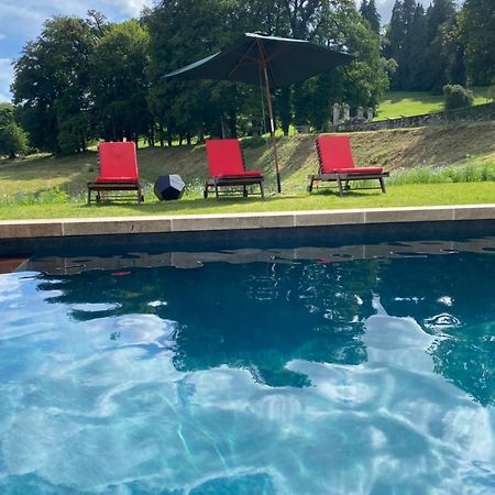 Domaine De Montmery Sa Piscine Son Jardin Ses Espaces Ambazac Luaran gambar