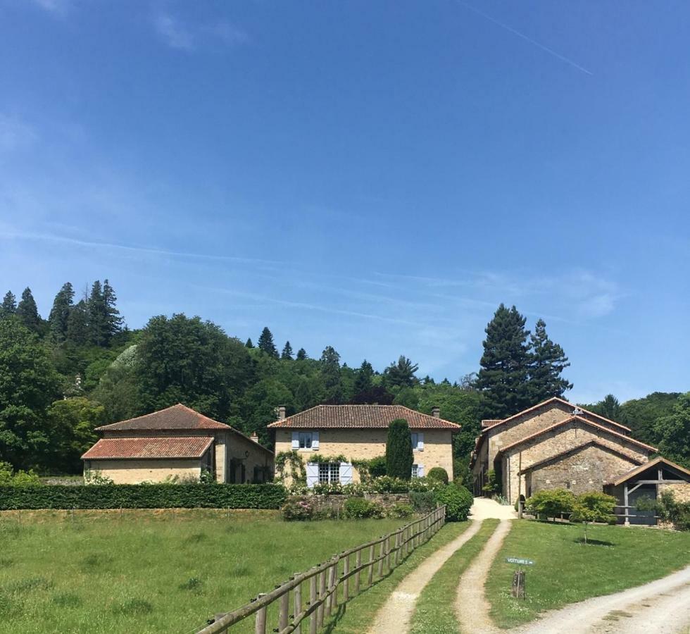 Domaine De Montmery Sa Piscine Son Jardin Ses Espaces Ambazac Luaran gambar